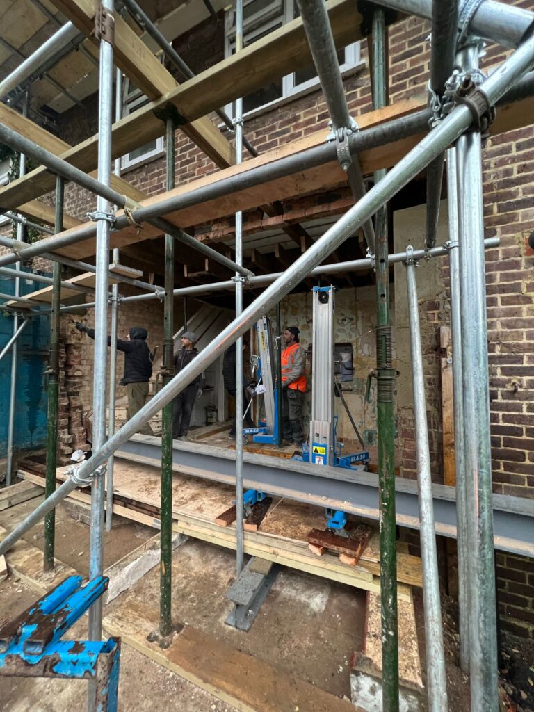 8 Bedroom House in Battersea, Basement & Full Refurbishment