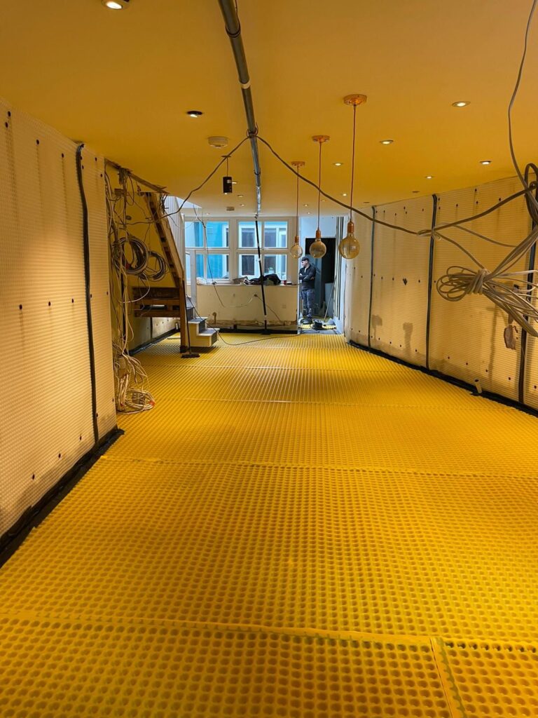 8 Bedroom House in Battersea, Basement & Full Refurbishment