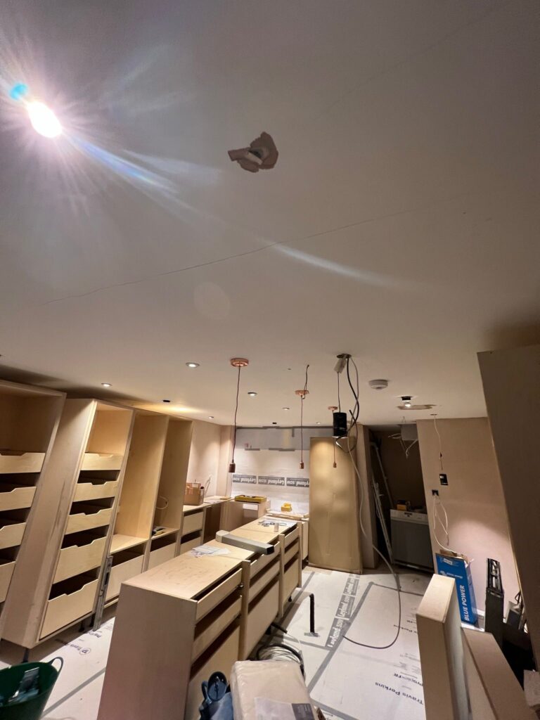 8 Bedroom House in Battersea, Basement & Full Refurbishment