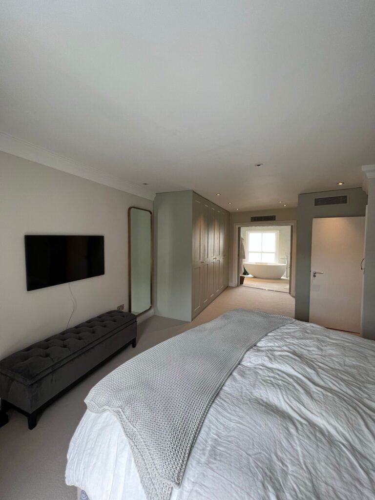 8 Bedroom House in Battersea, Basement & Full Refurbishment
