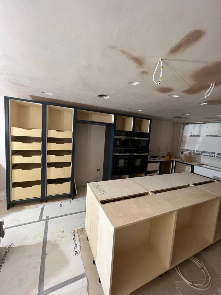 8 Bedroom House in Battersea, Basement & Full Refurbishment